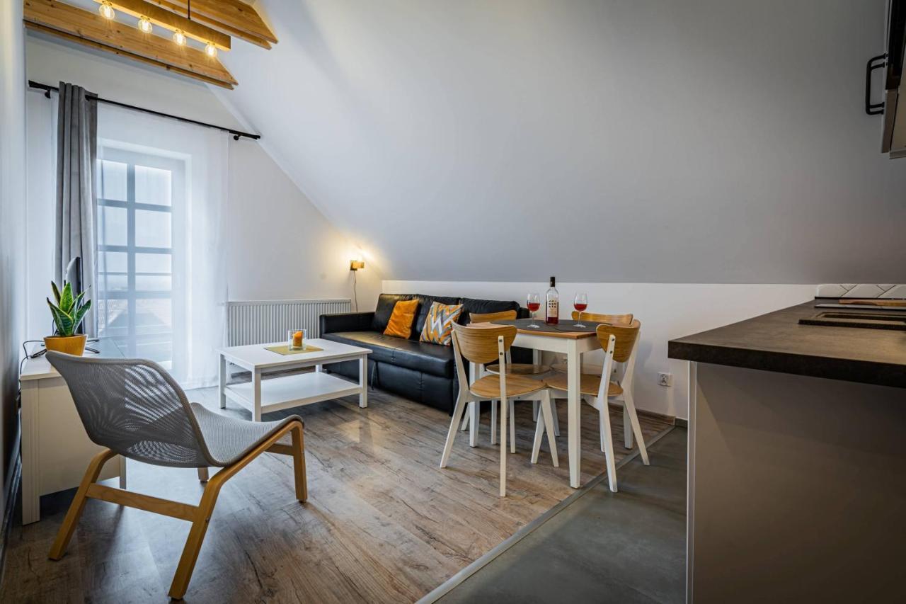 Apartamenty Ustronne Lisciasta Екстериор снимка