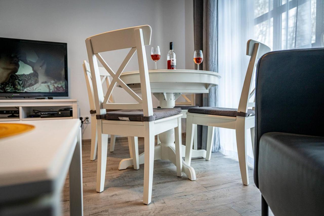 Apartamenty Ustronne Lisciasta Екстериор снимка
